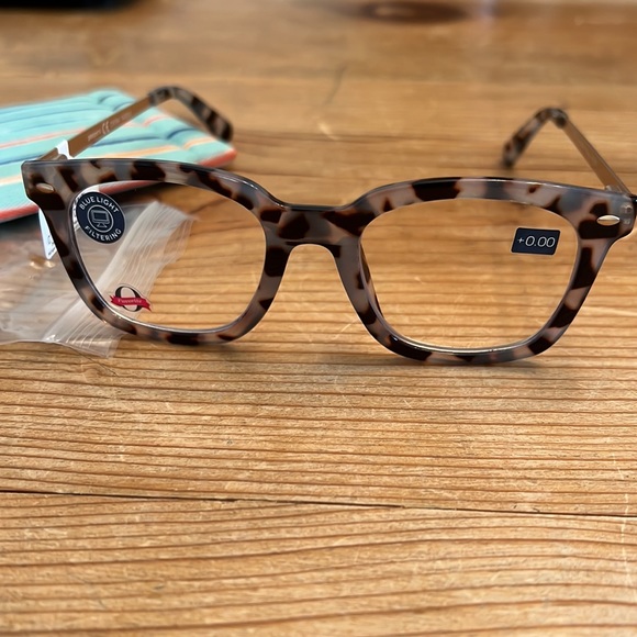 PEEPERS Accessories Nwt Peepers Blue Light Glasses Wcase Poshmark